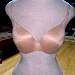 Victoria secret lined Demi. 34D